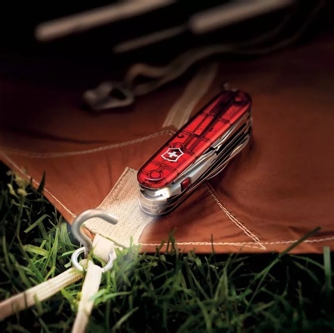 Нож Victorinox Huntsman Lite, 91 мм, 21 функция, полупрозрачный красный 1.7915.T от прозводителя Victorinox